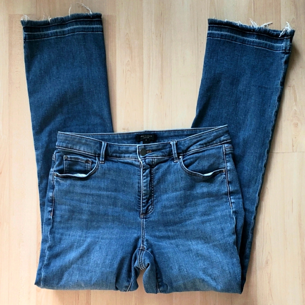 Curvy Bootcut Jeans